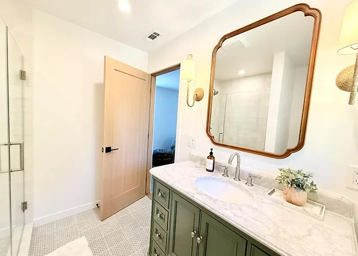 Ojai Valley Luxury Hillside Estate
