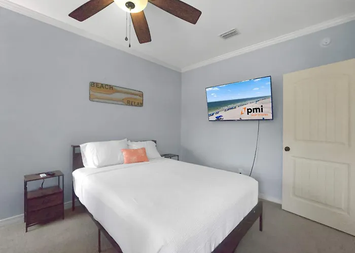 Spacious Foley Retreat Sleeps 12 Game Room Theater
