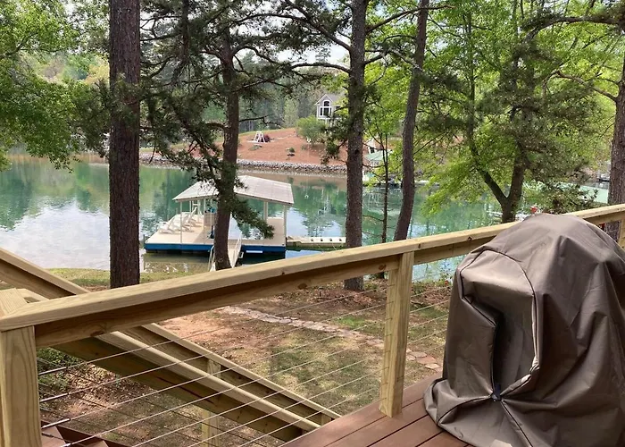 Deep-Water Keowee Lakefront, Dock, Deck, Kayaks