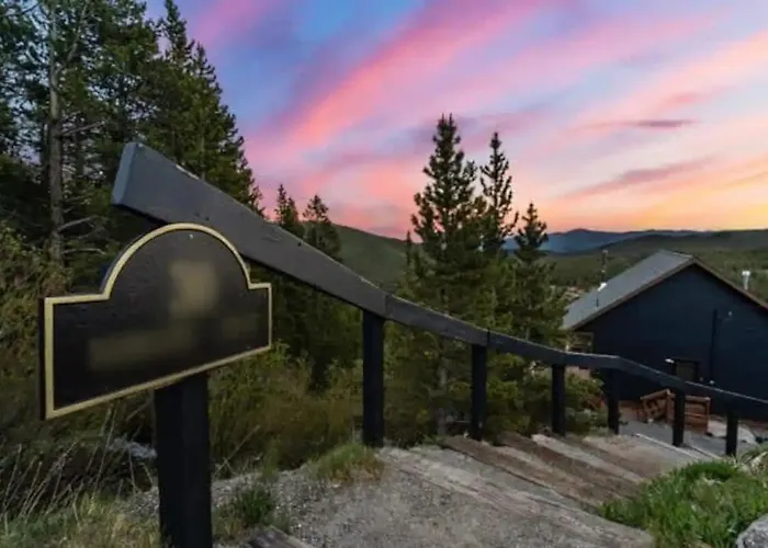 Family Mountain Getaway W Hot Tub And Amazing Views! Close To Hiking & Skiing