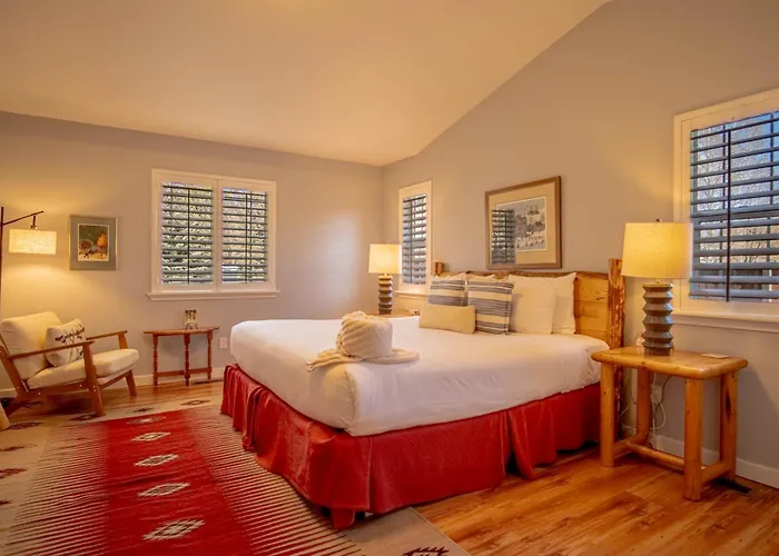In The Heart Of Hailey; Private Pet-Friendly 3 Bedroom Home With Garage