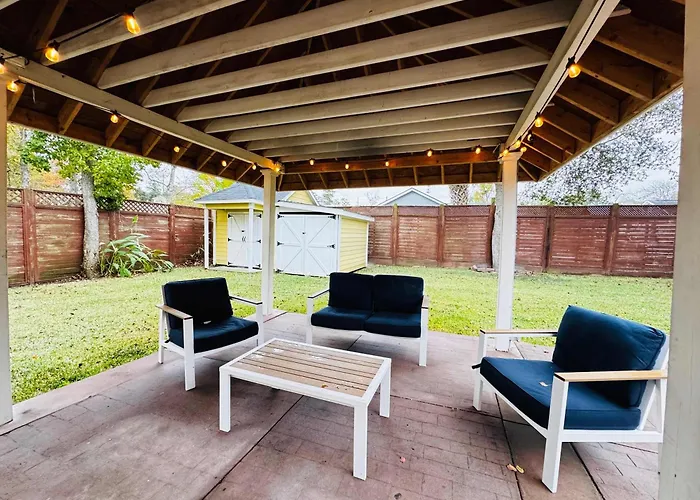 Nmb Great 5 Bdr House