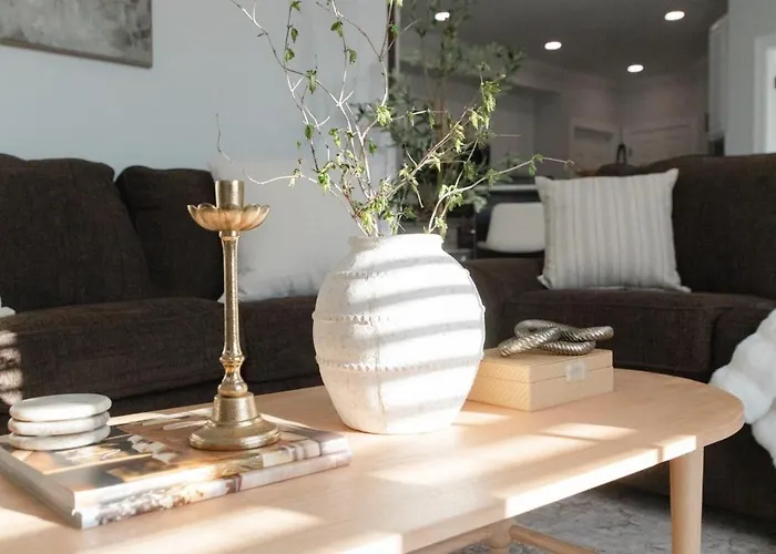 Modern Condo Near Wright-Patt Shops & Dining