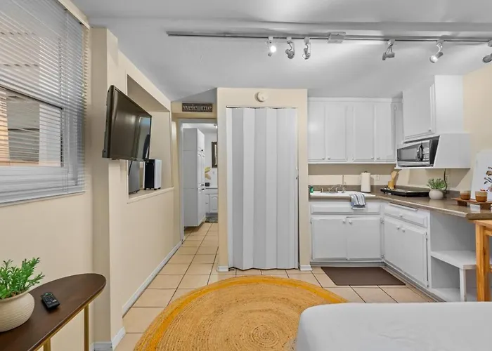 Netflix, Stocked Kitchenette, Beach Gear