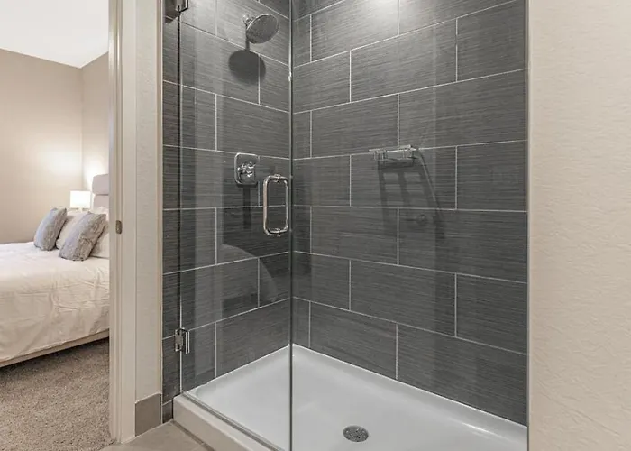 Landing Modern Apartment With Amazing Amenities