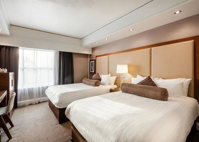 Sandman Signature London Gatwick Hotel