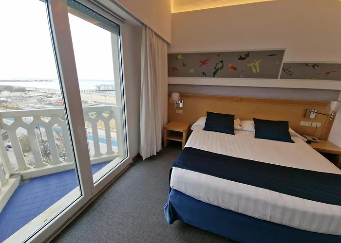 City Hotel