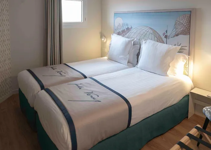 Hotel Jules Verne