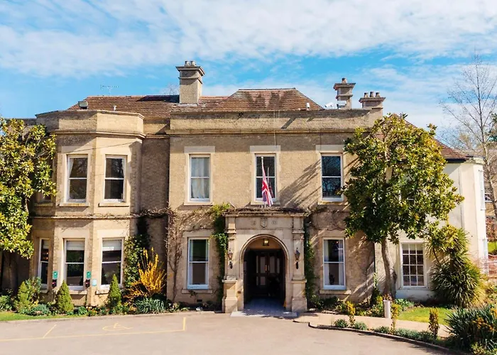 Woodland Manor Hotel