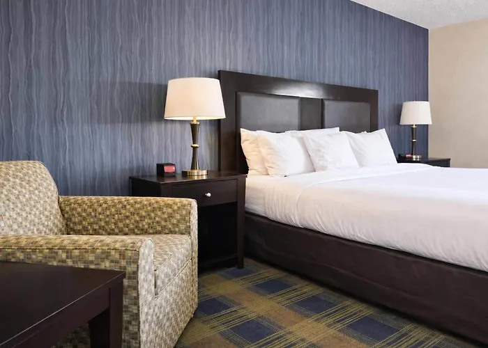 Comfort Inn & Suites Meriden East