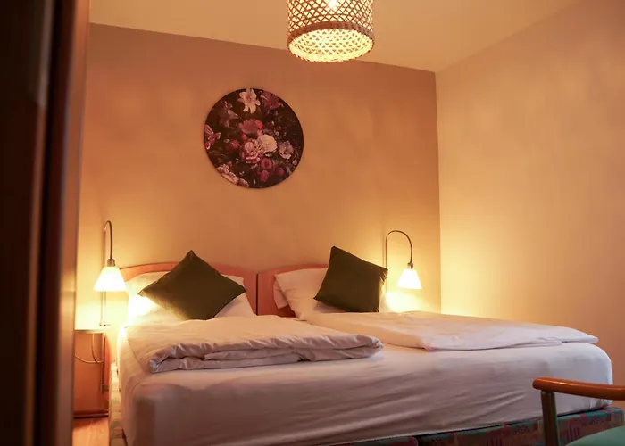 Ley Hotel