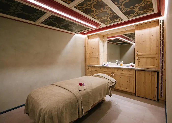 Hotel La Perla: The Leading Hotels Of The World