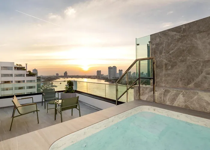 Ramada Plaza By Wyndham Bangkok Menam Riverside