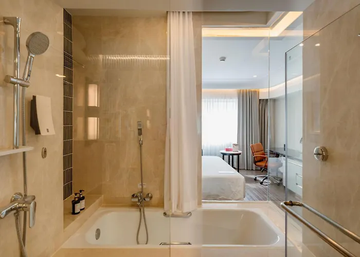 Ramada Plaza By Wyndham Bangkok Menam Riverside