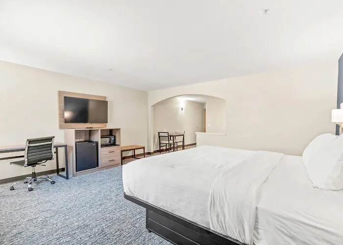 Quality Inn & Suites On The River
