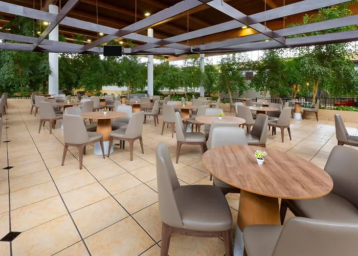 Wyndham Garden Detroit Metro Airport
