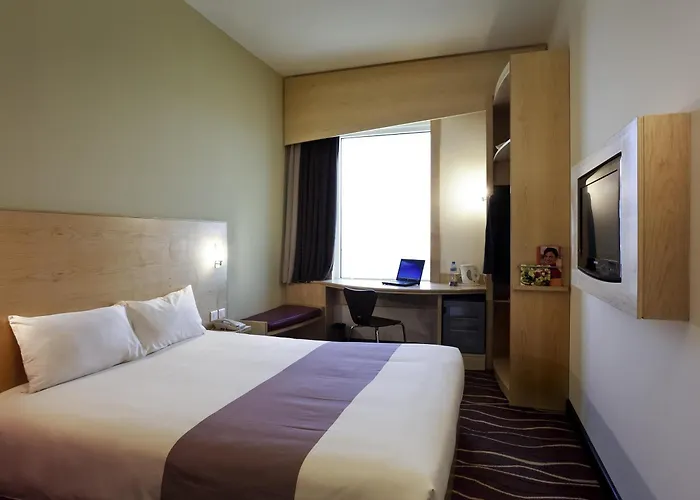 Ibis Sharq