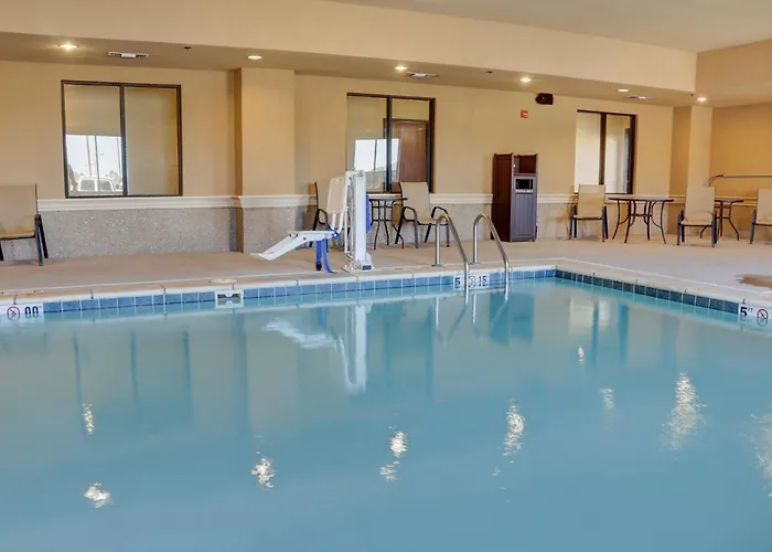 Holiday Inn Express Hotel & Suites Texarkana East By Ihg