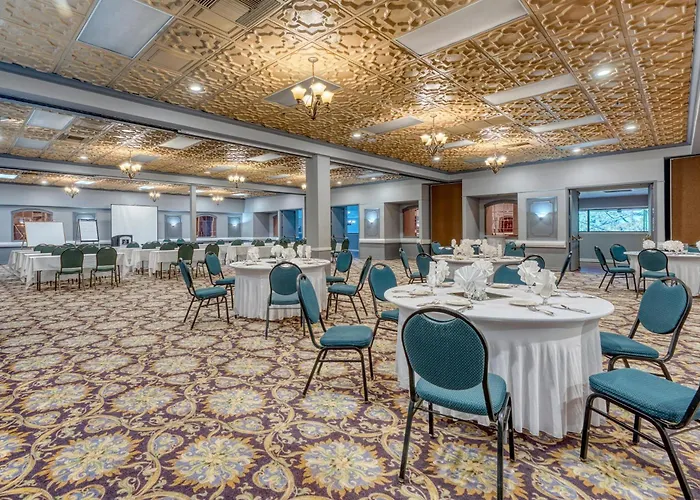 Surestay Plus Hotel By Best Western Reno Airport