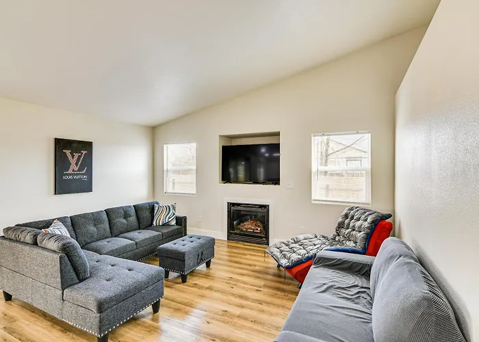 1 Mi To Pioneer Crossing Casino: Fernley Retreat!