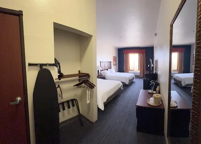 Country Inn & Suites By Radisson, Terrell