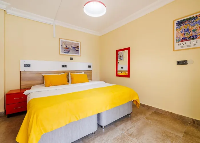 Ten Apart Hotel