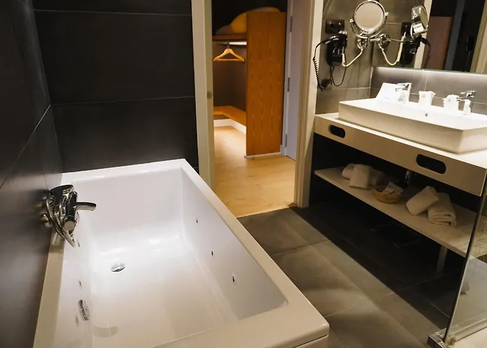 Hotel Brisamar Suites