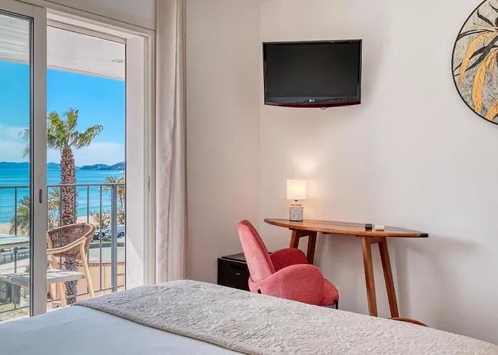 Anglade Hotel