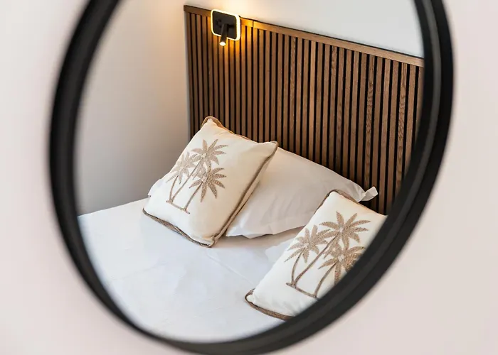 Anglade Hotel