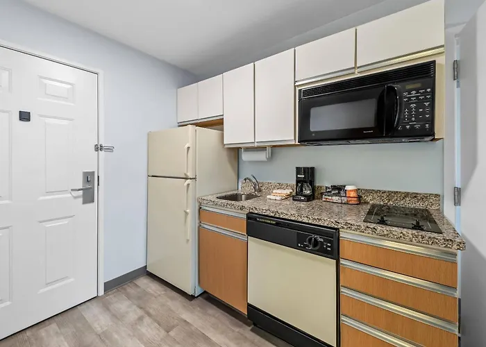 Mainstay Suites Cincinnati Blue Ash