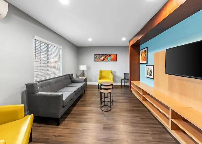 Mainstay Suites Cincinnati Blue Ash