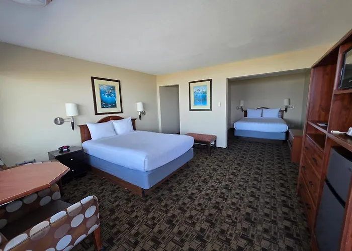 Seagrass Oceanfront Inn