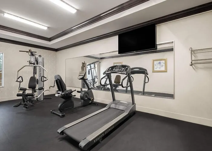 La Quinta By Wyndham Savannah Airport - Pooler