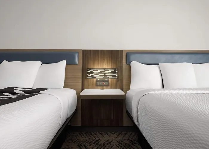 La Quinta By Wyndham Savannah Airport - Pooler