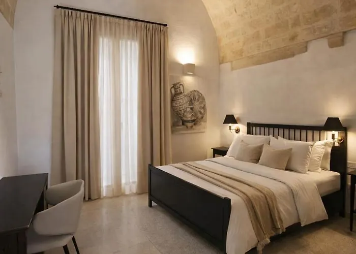 Le Malve Cave Retreat