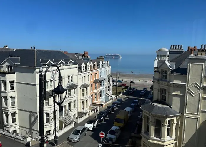 Welbeck Hotel & Apartments Iom