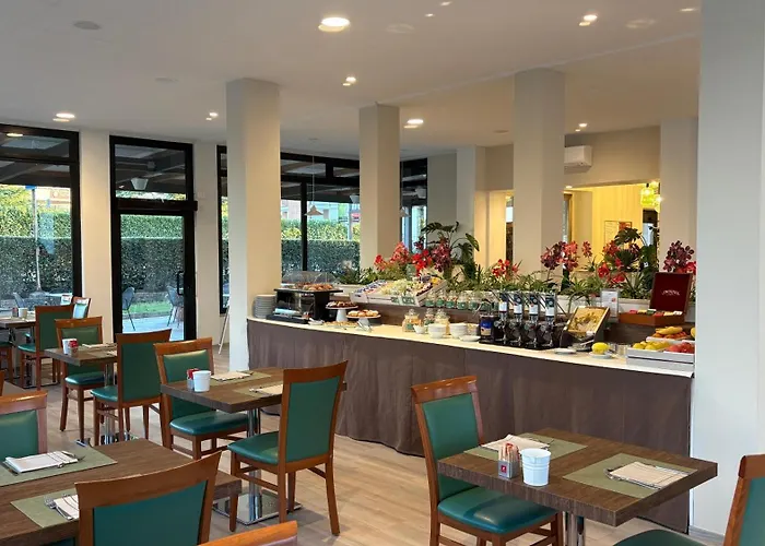 Hotel Bel Sito Peschiera - Be Happy Hotels