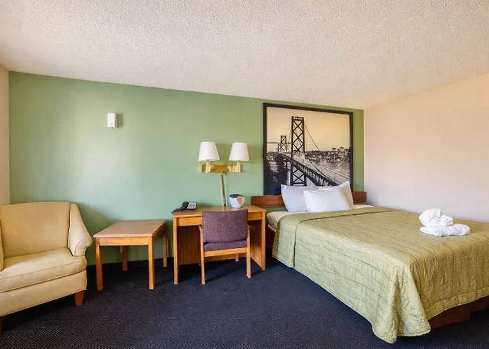 Super 8 By Wyndham Barstow