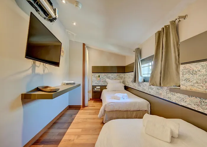 Hotel Bor
