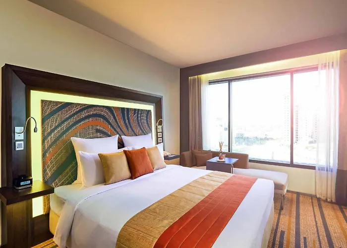 Novotel Kolkata Hotel And Residences