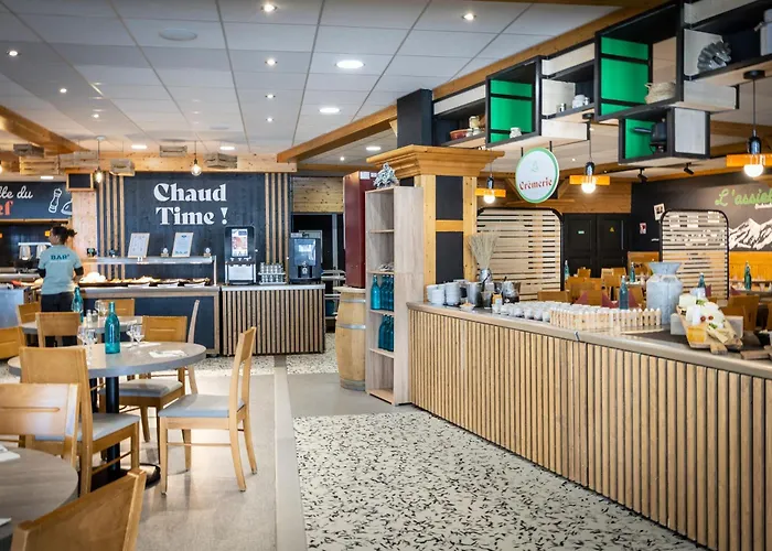 Hôtel Club mmv Les Arolles ****