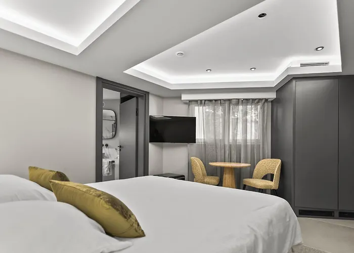 Riviera Beach Hotel
