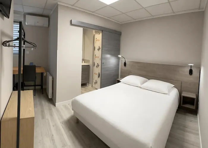 Hôtel Le Petit Logis Chambres Confort climatisées