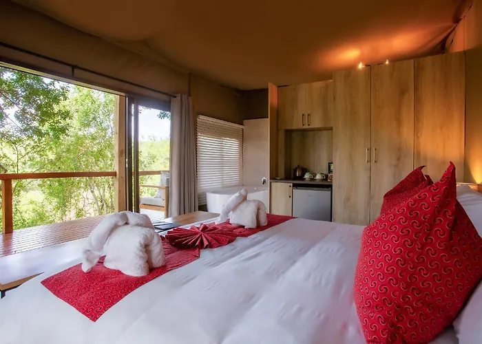 Kingfisher Creek Safari Lodge