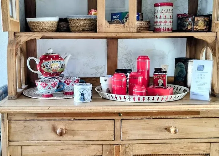 Bikes And Breakfast, City Farmer Amsterdam A Guesthouse With Free Parking