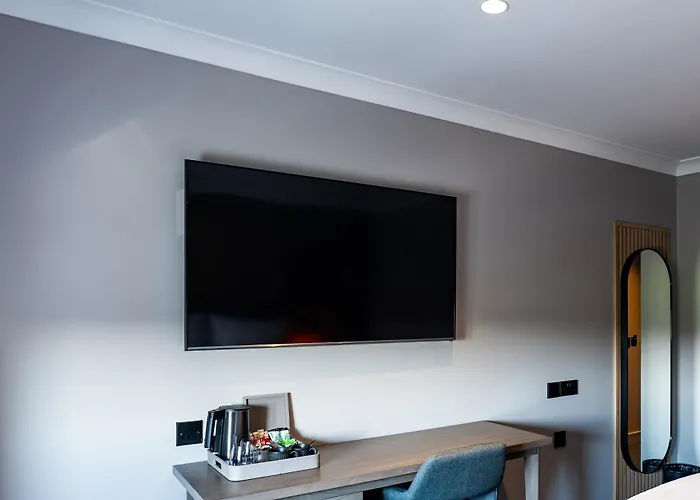 Village Hotel Farnborough