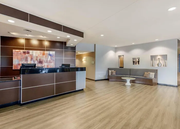 Cambria Hotel Denver International Airport
