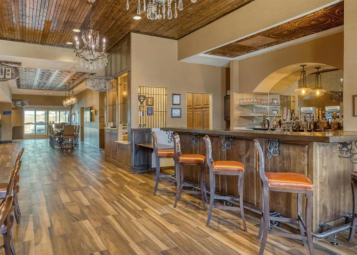Best Western Bandera Suites & Saloon
