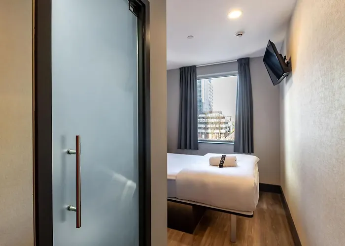 Easyhotel Cardiff