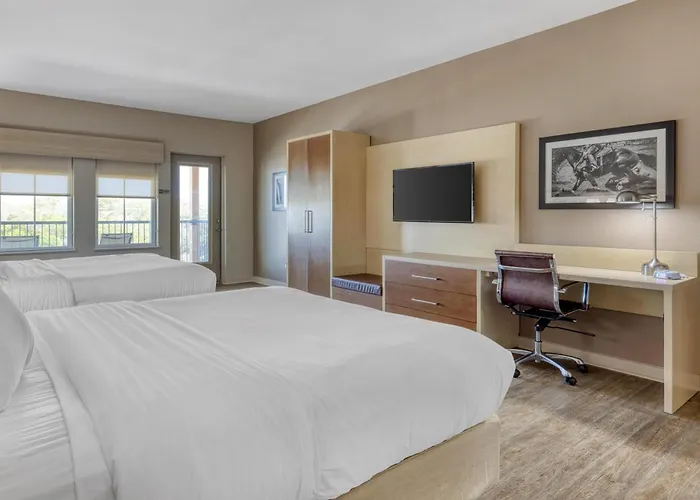 Best Western Bandera Suites & Saloon